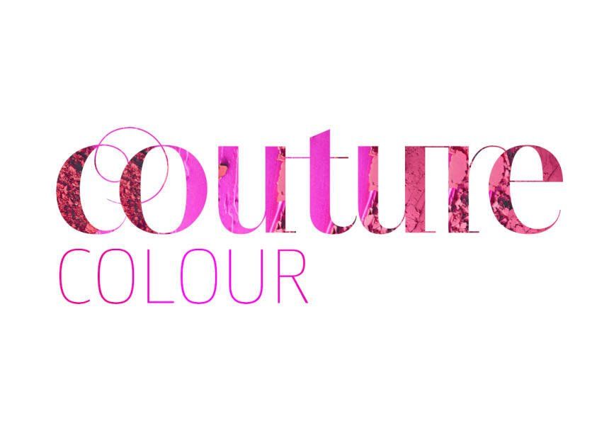 „Couture Colour“-Logo: Rosa Text, das Wort „Couture“ über „Colour“.