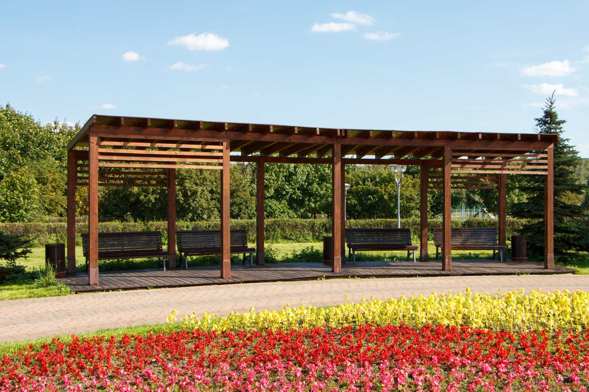 pergola a tetto inclinato