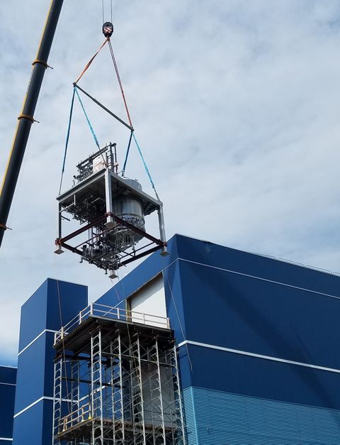 Building Crane — Dover, NH — Moores Crane Rental Corp