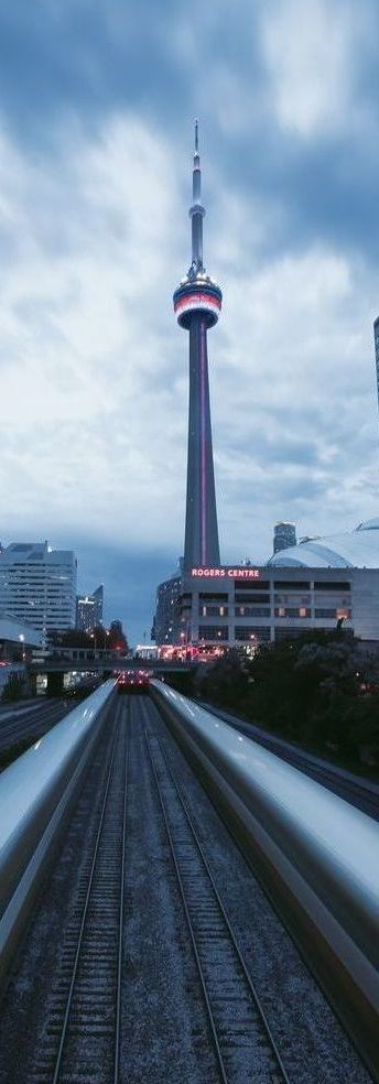 CN Tower Toronto Ontario - 49van Movers