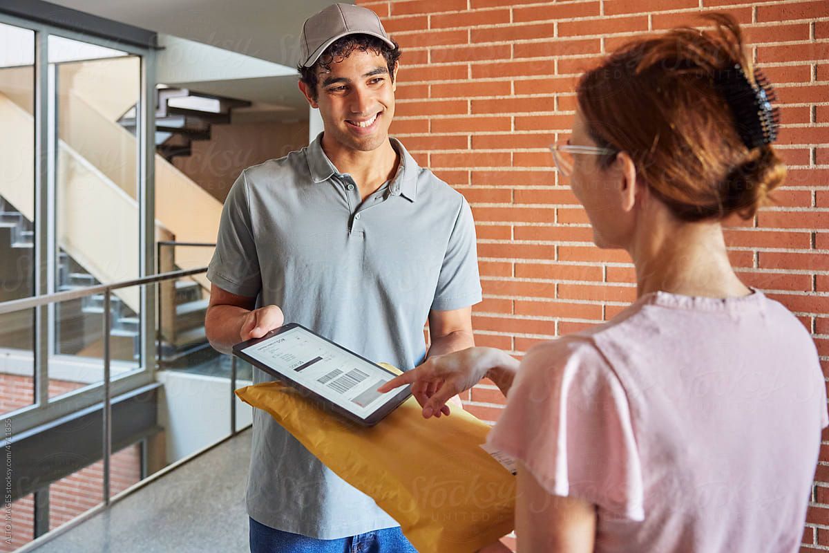 On demand Delivery services in Toronto