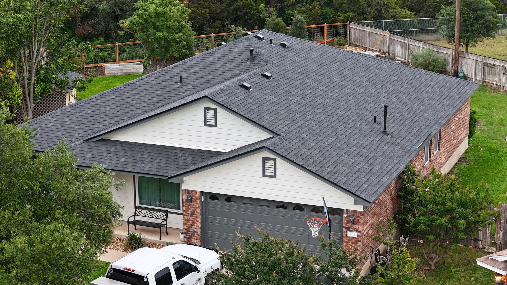 Atlas Pinnacle® Pristine Black Shadow Architectural Roofing Shingles