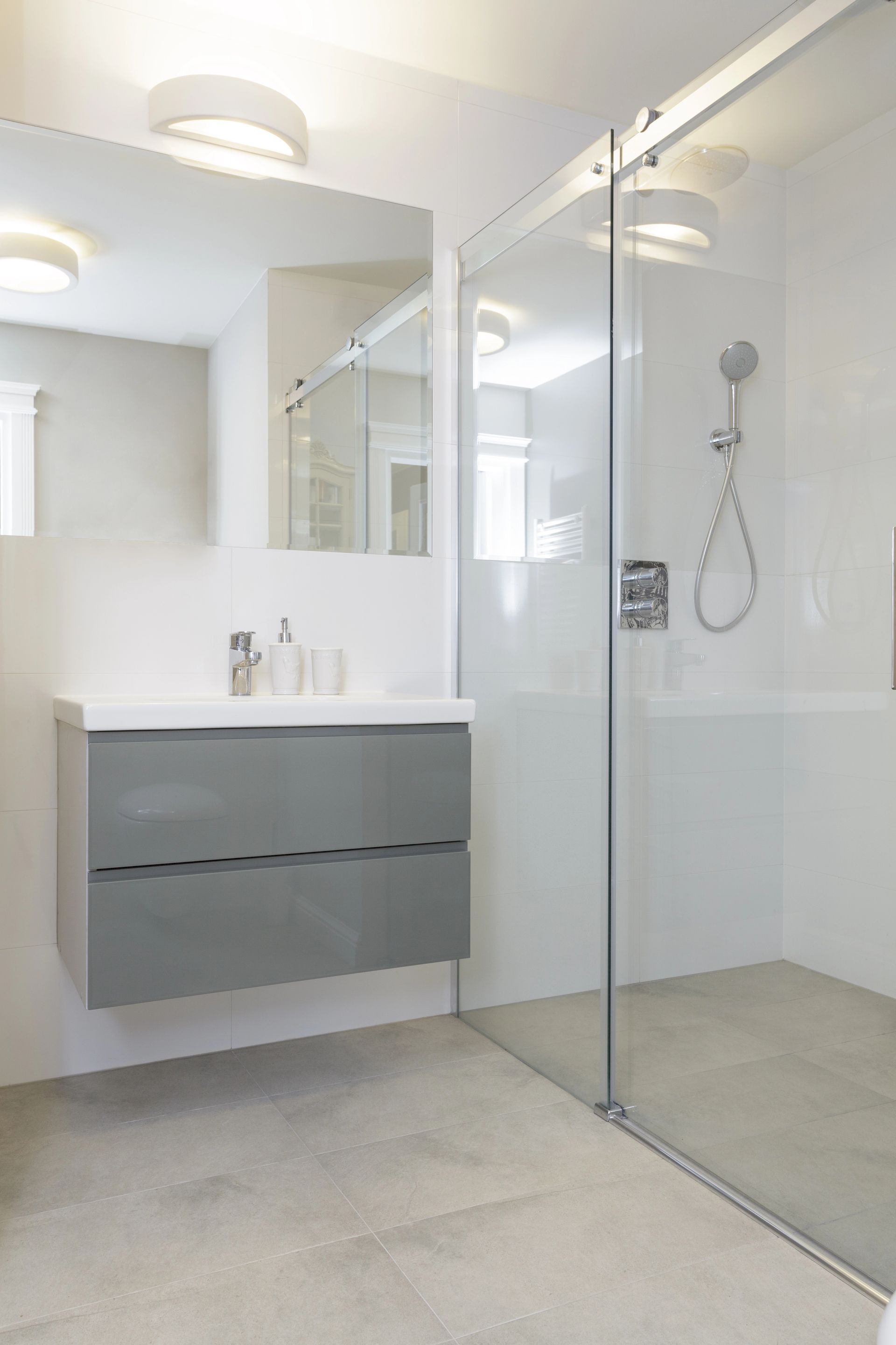 Inversiones Innova Metal Glass EIRL