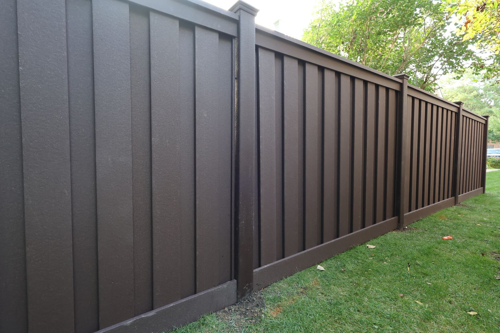 Composite fence installation Illinois