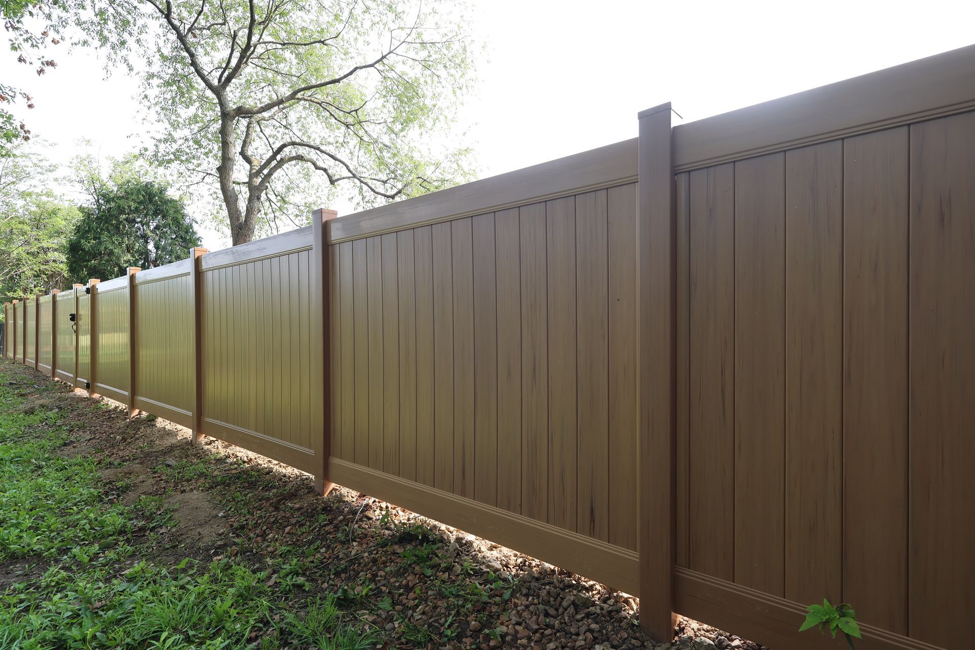 vinyl fence installation Illinois
