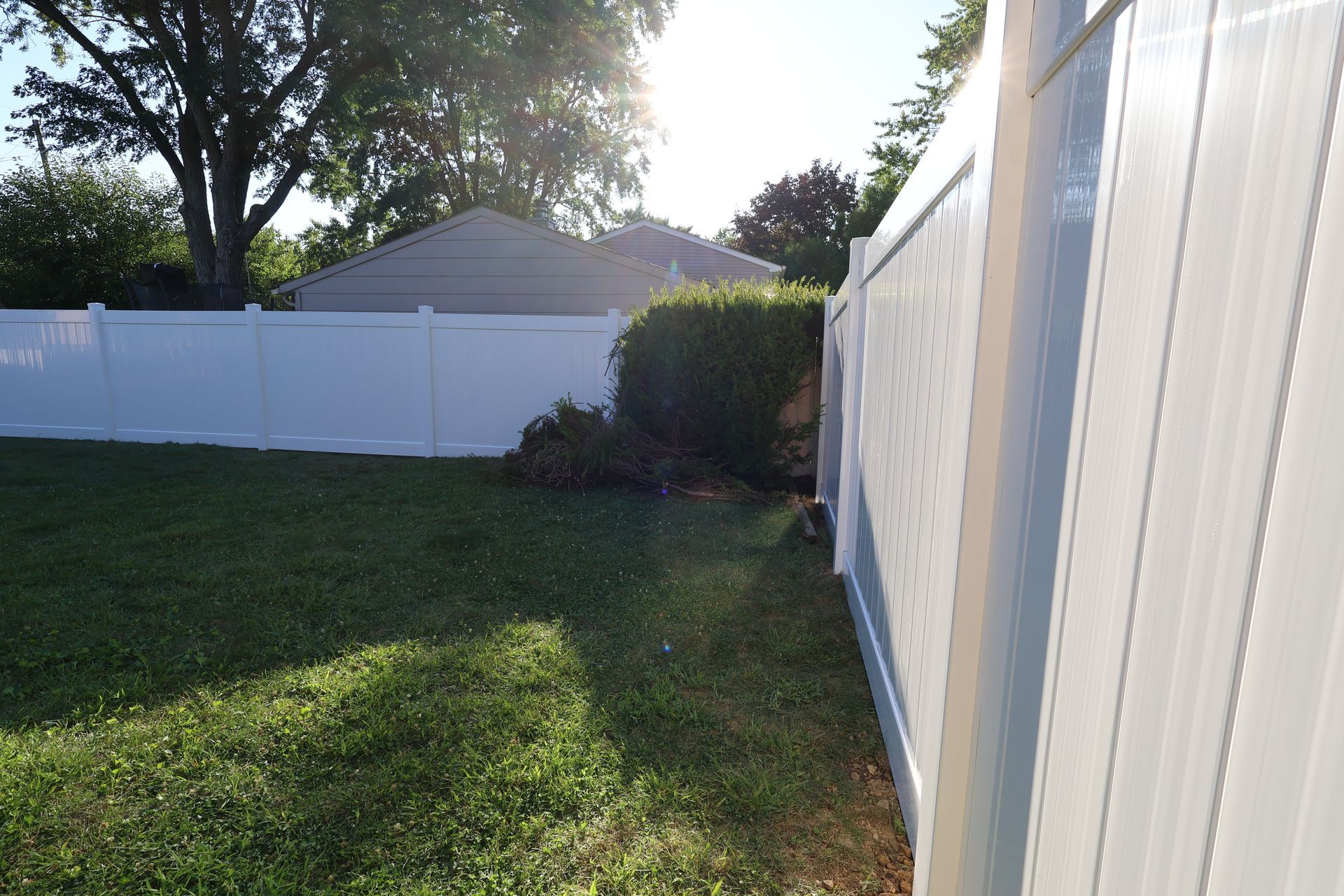 vinyl fence installation Illinois