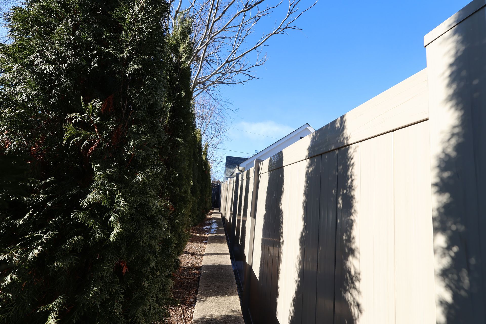 vinyl fence installation Illinois