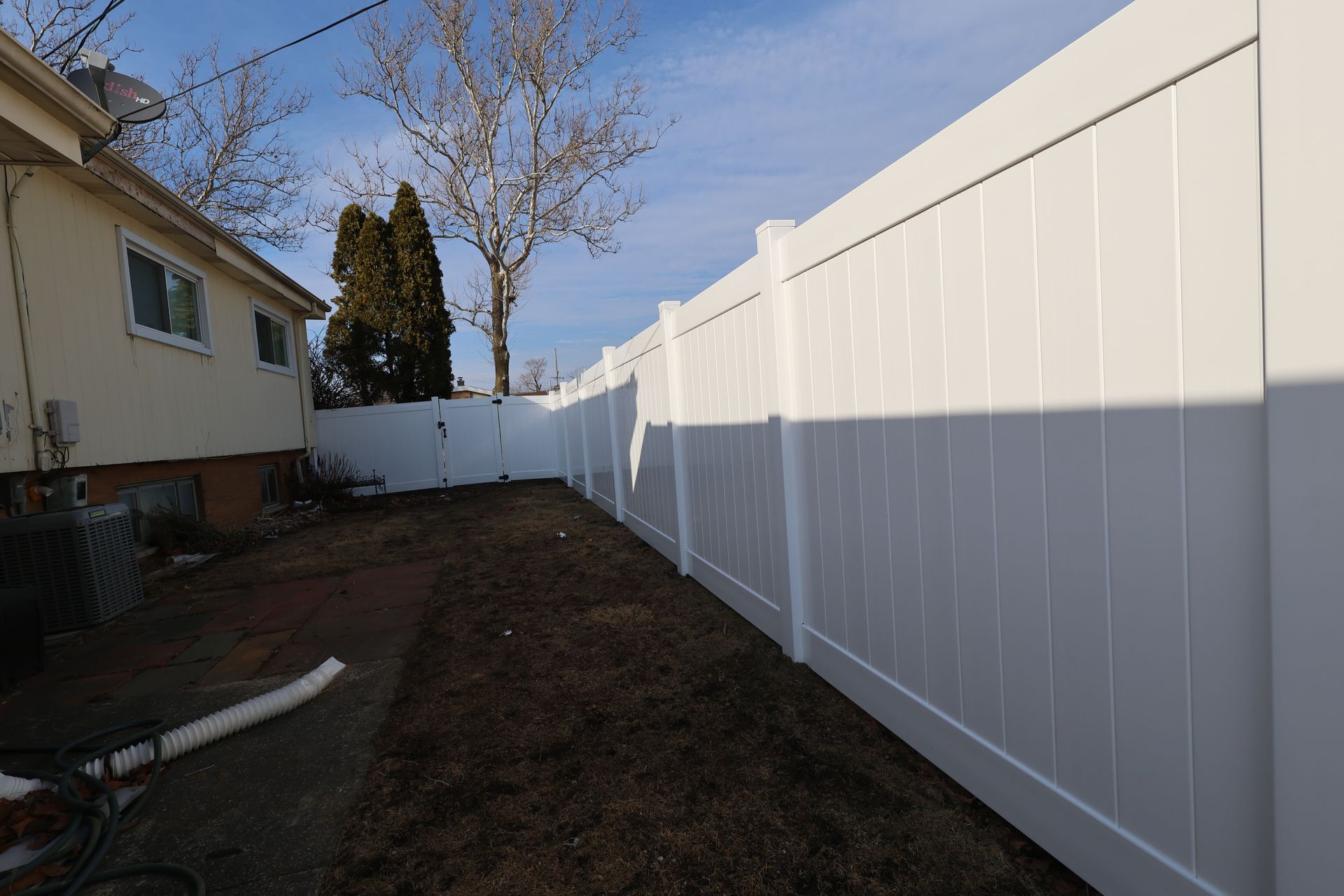vinyl fence installation Illinois