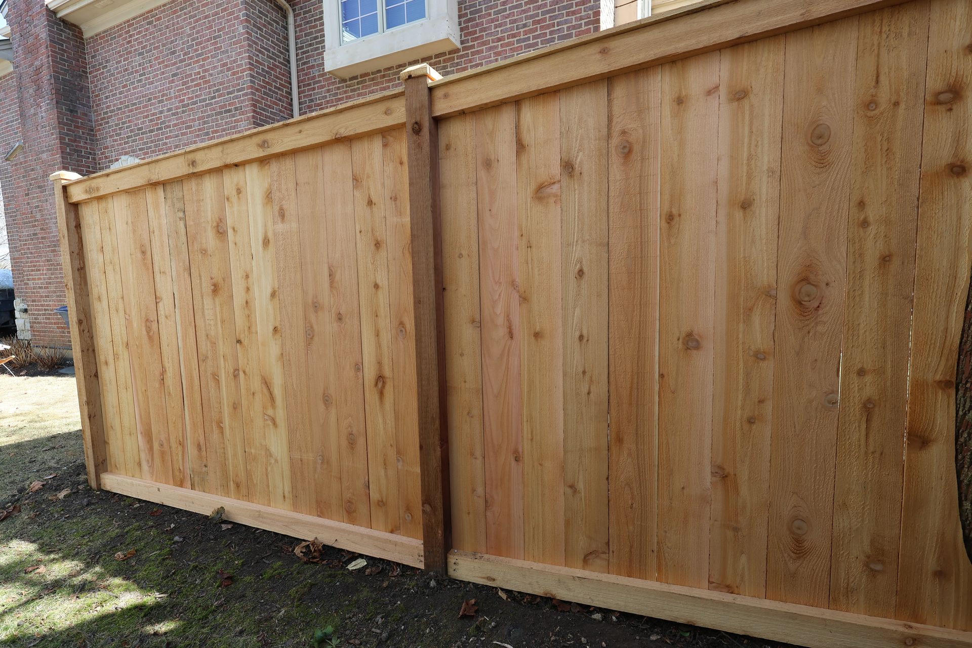 cedar fence installation Illinois