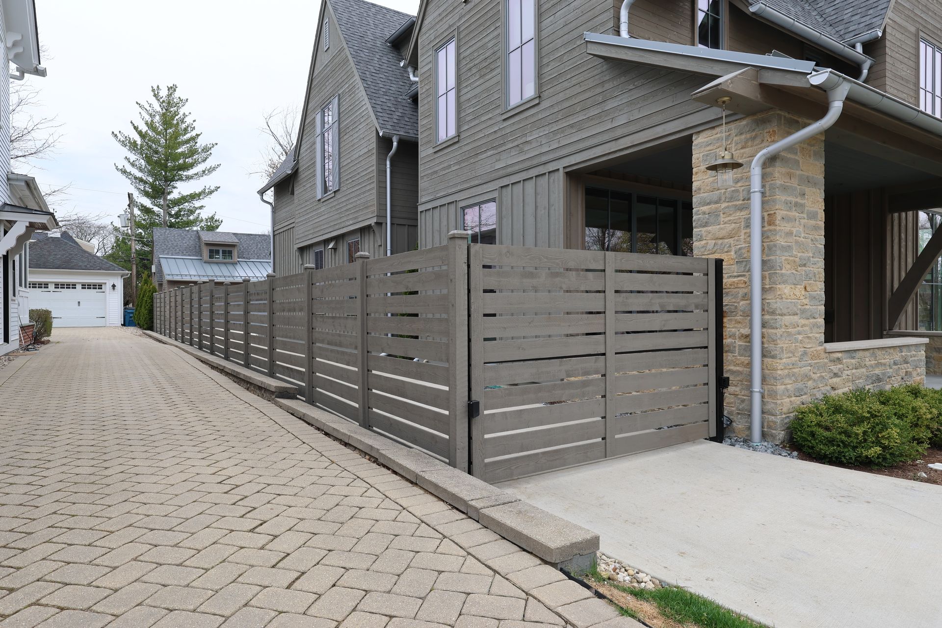 cedar fence installation Illinois