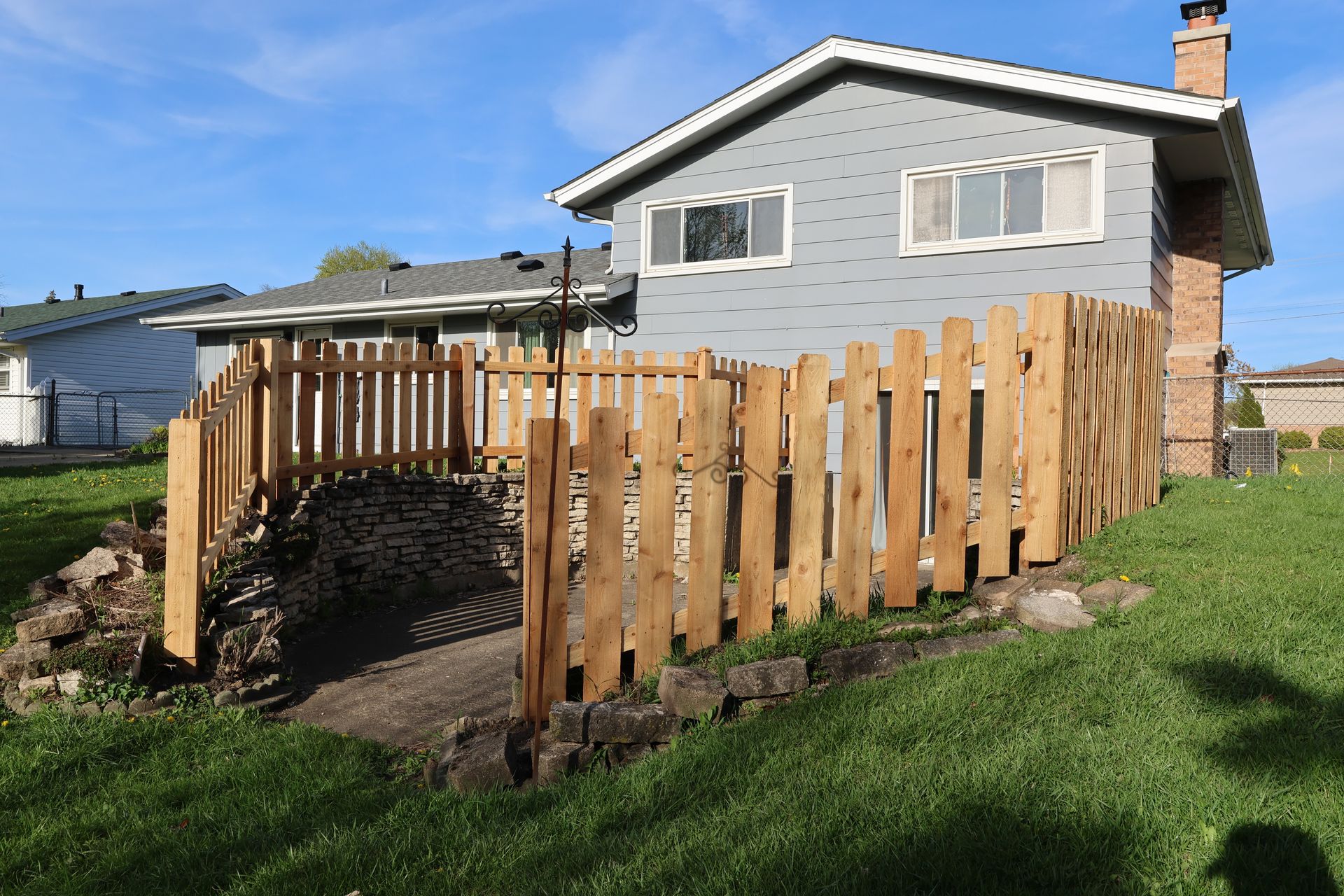 cedar fence installation Illinois