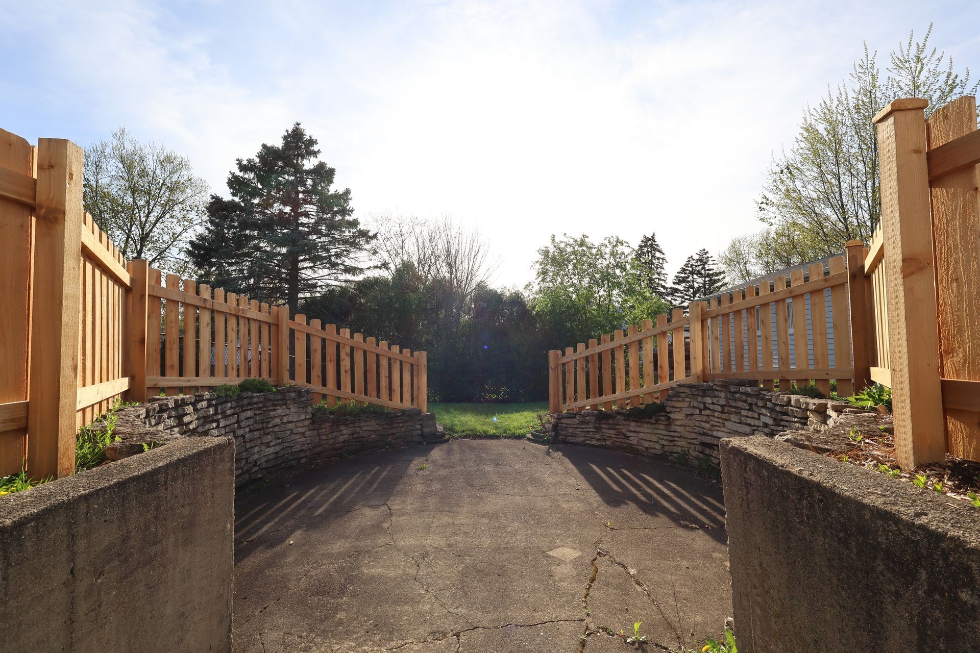 cedar fence installation Illinois