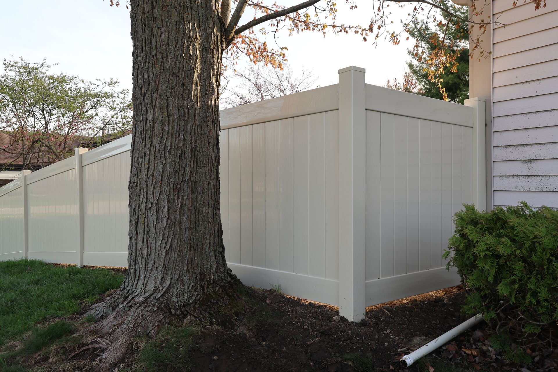 vinyl fence installation Illinois