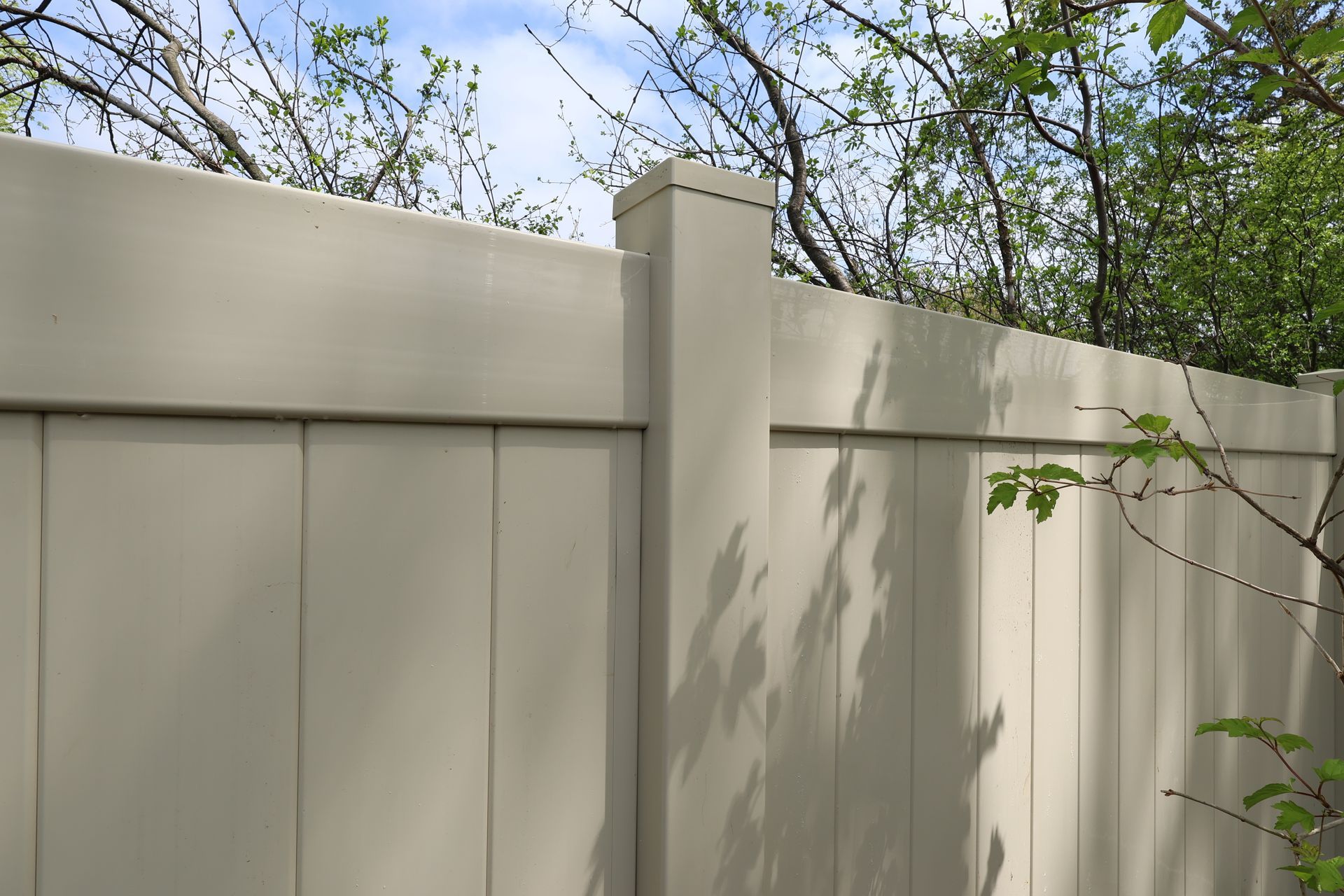 vinyl fence installation Illinois
