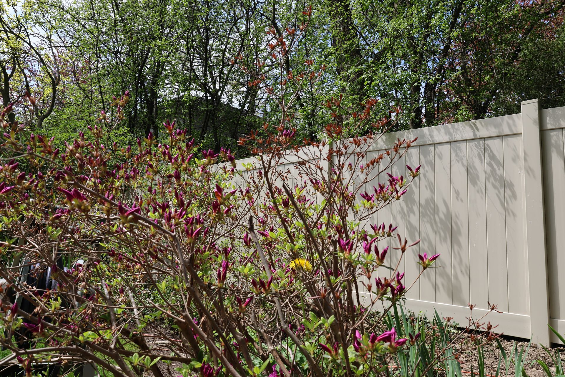 vinyl fence installation Illinois