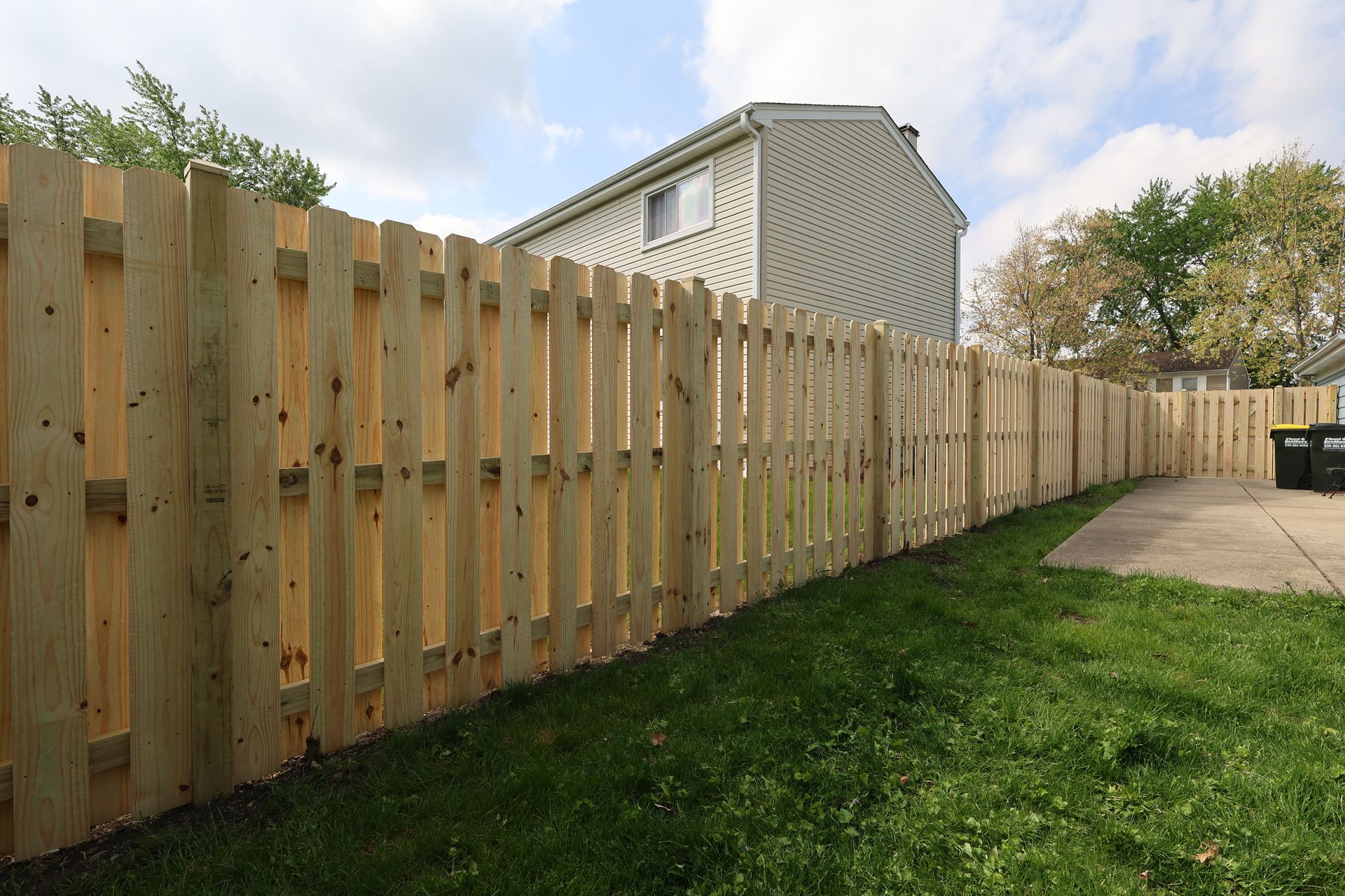wood fence installation Illinois