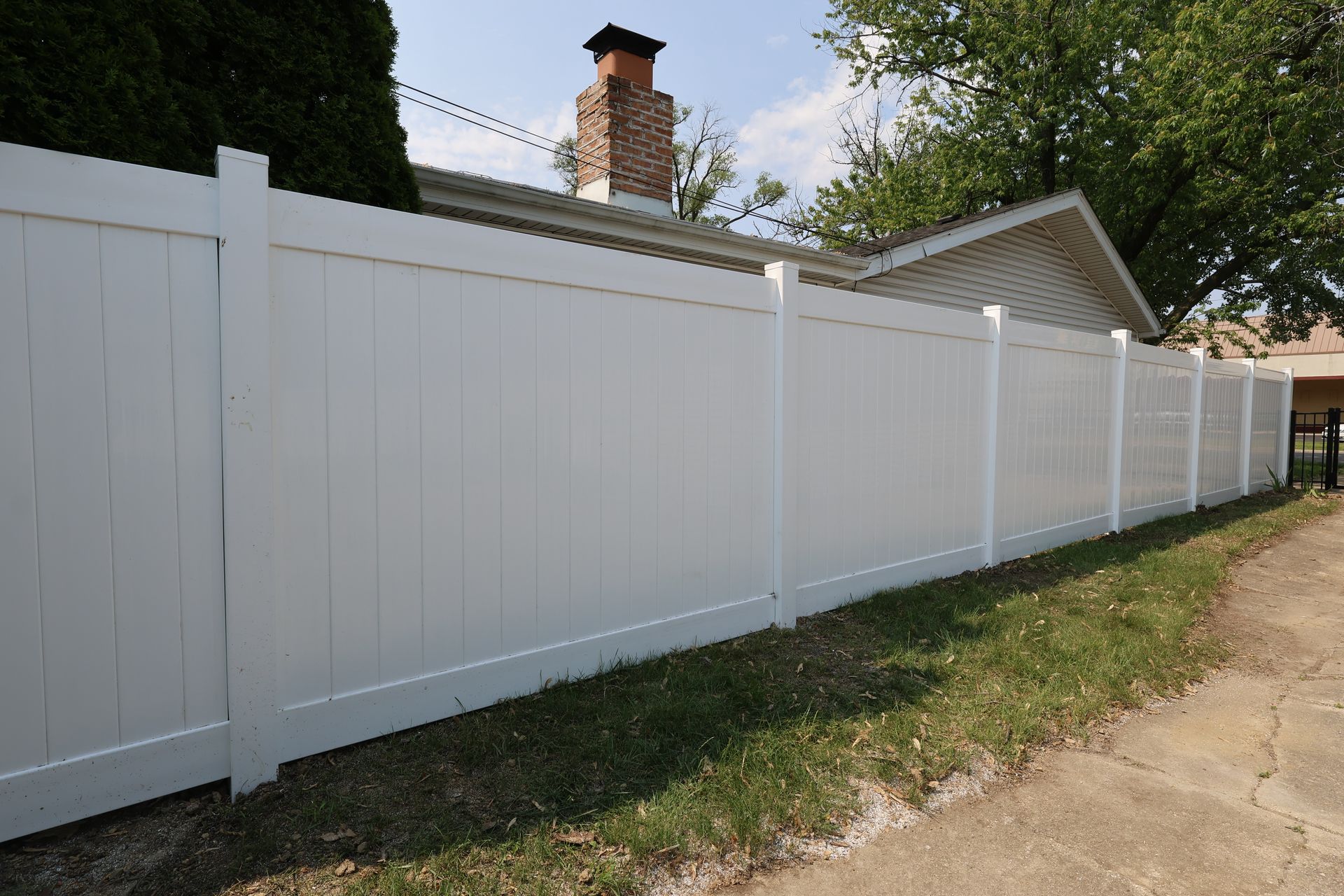vinyl fence installation Illinois