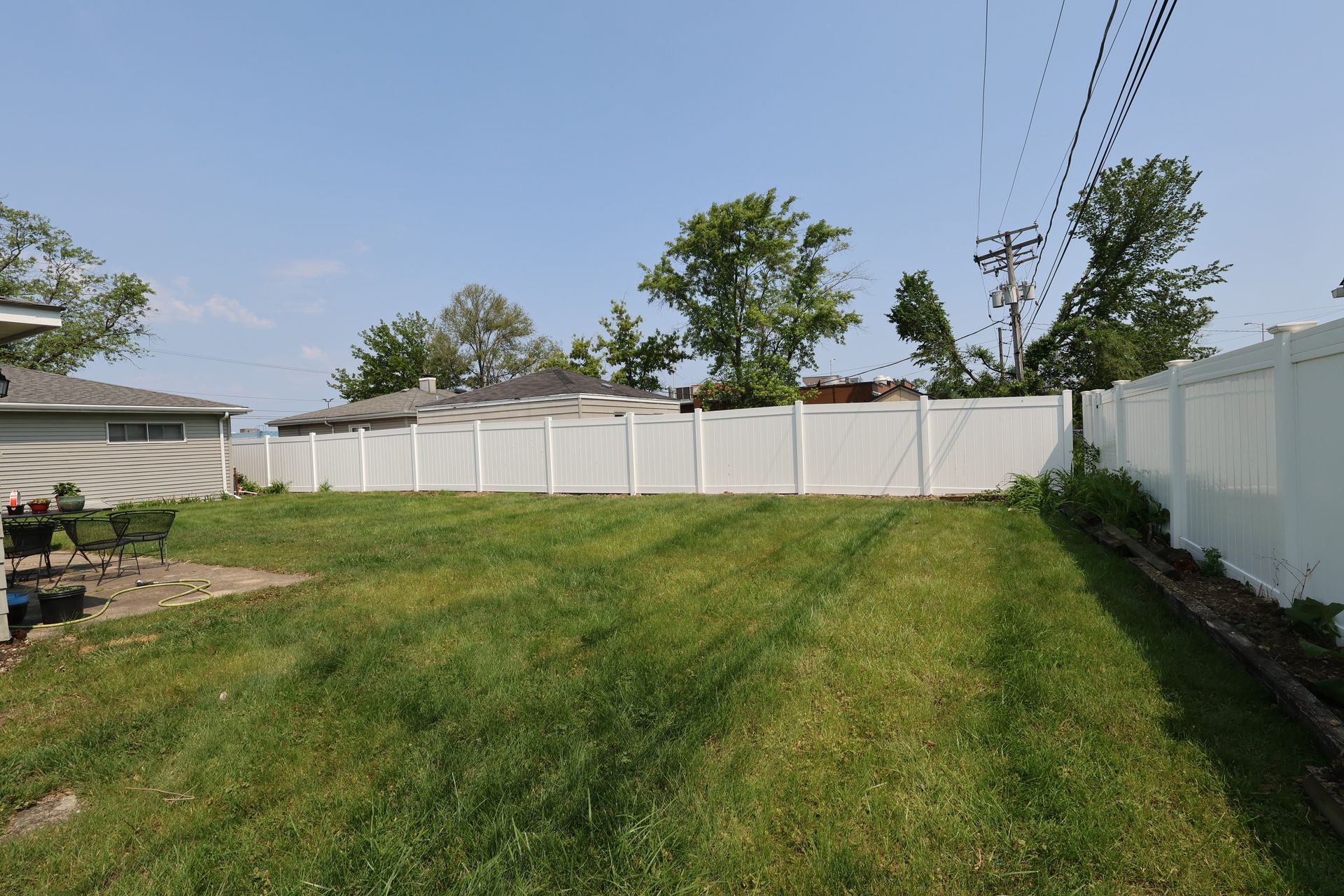 vinyl fence installation Illinois