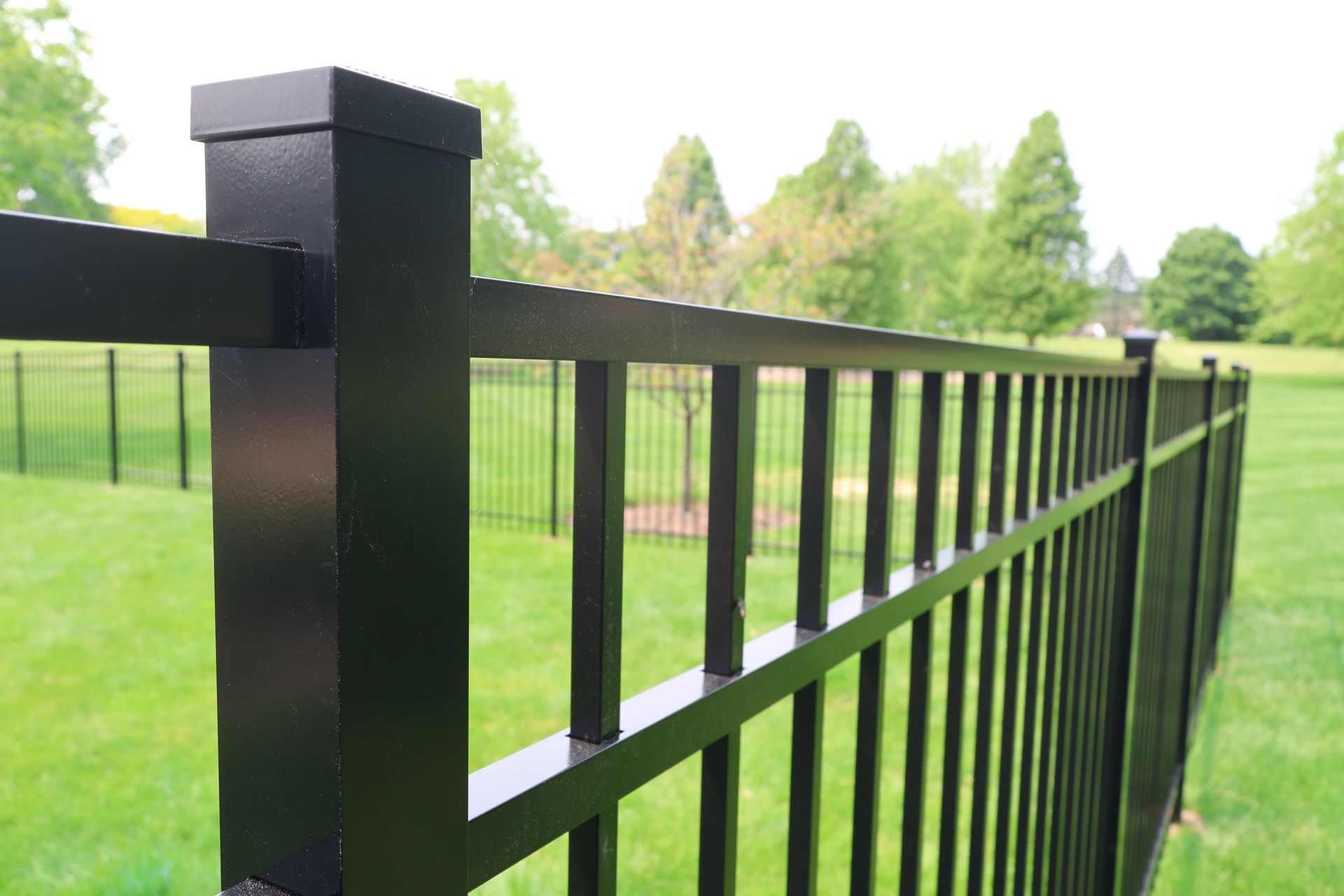 aluminum fence installation Illinois