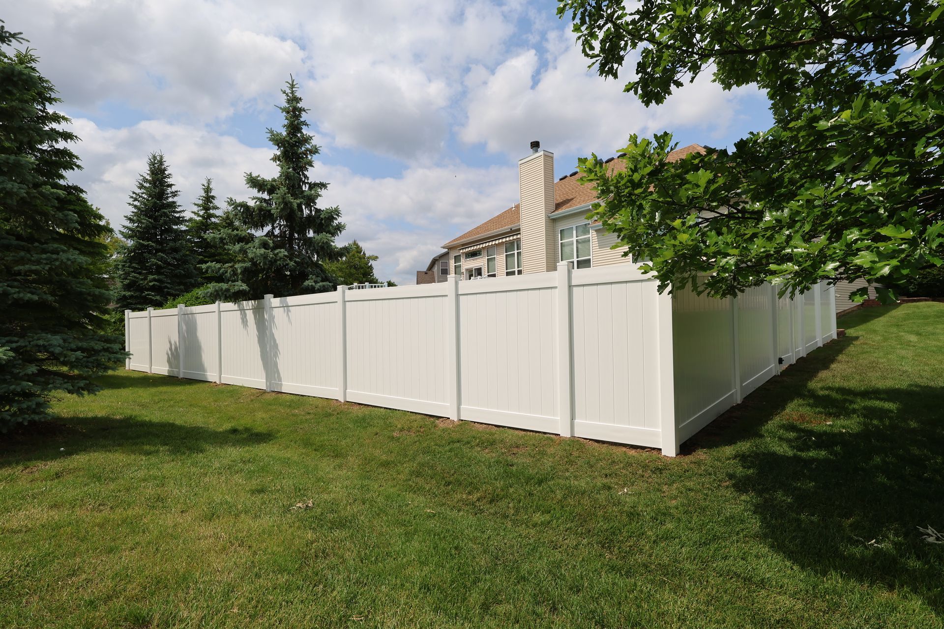 top fence installation in Illinois