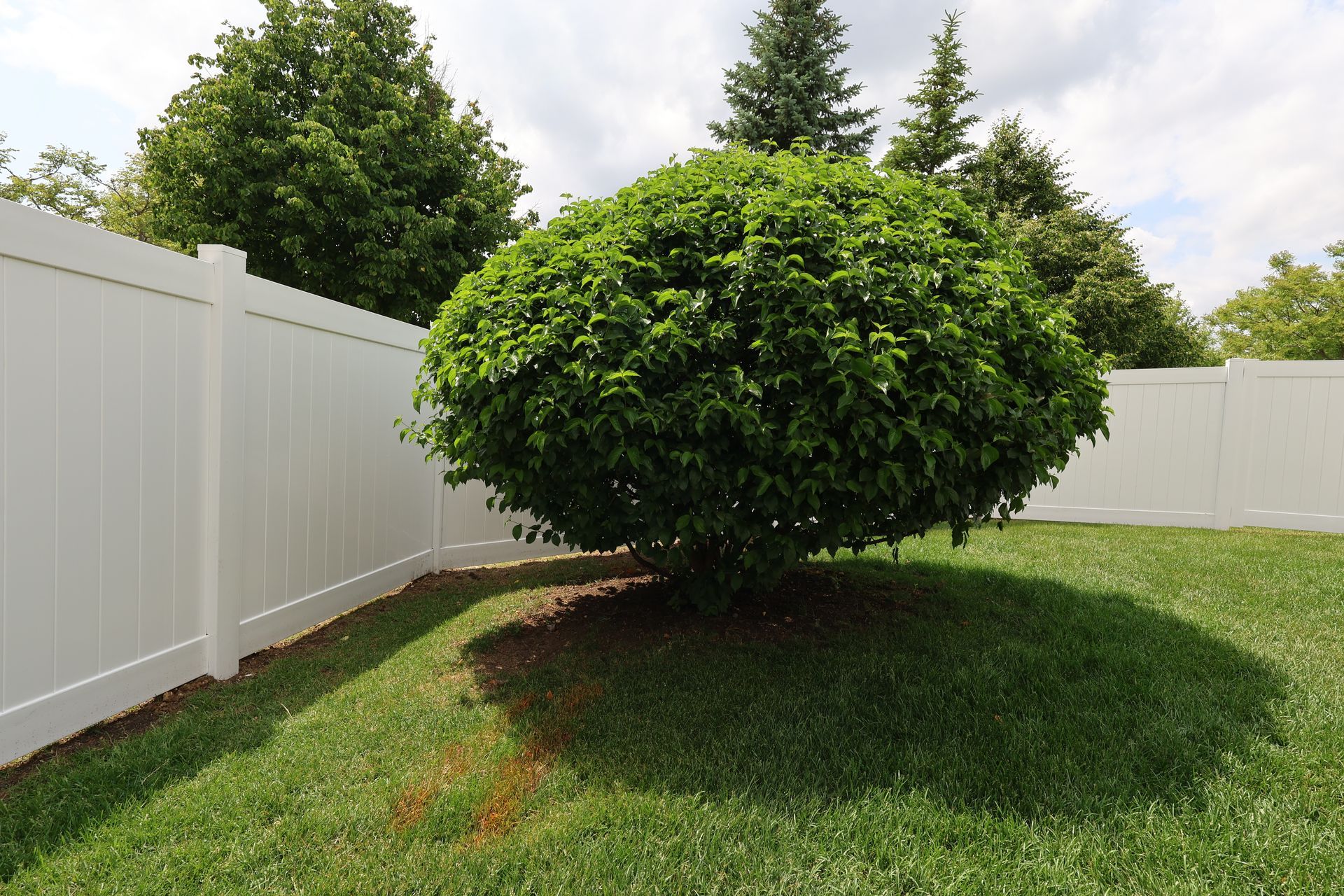 vinyl fence installation Illinois