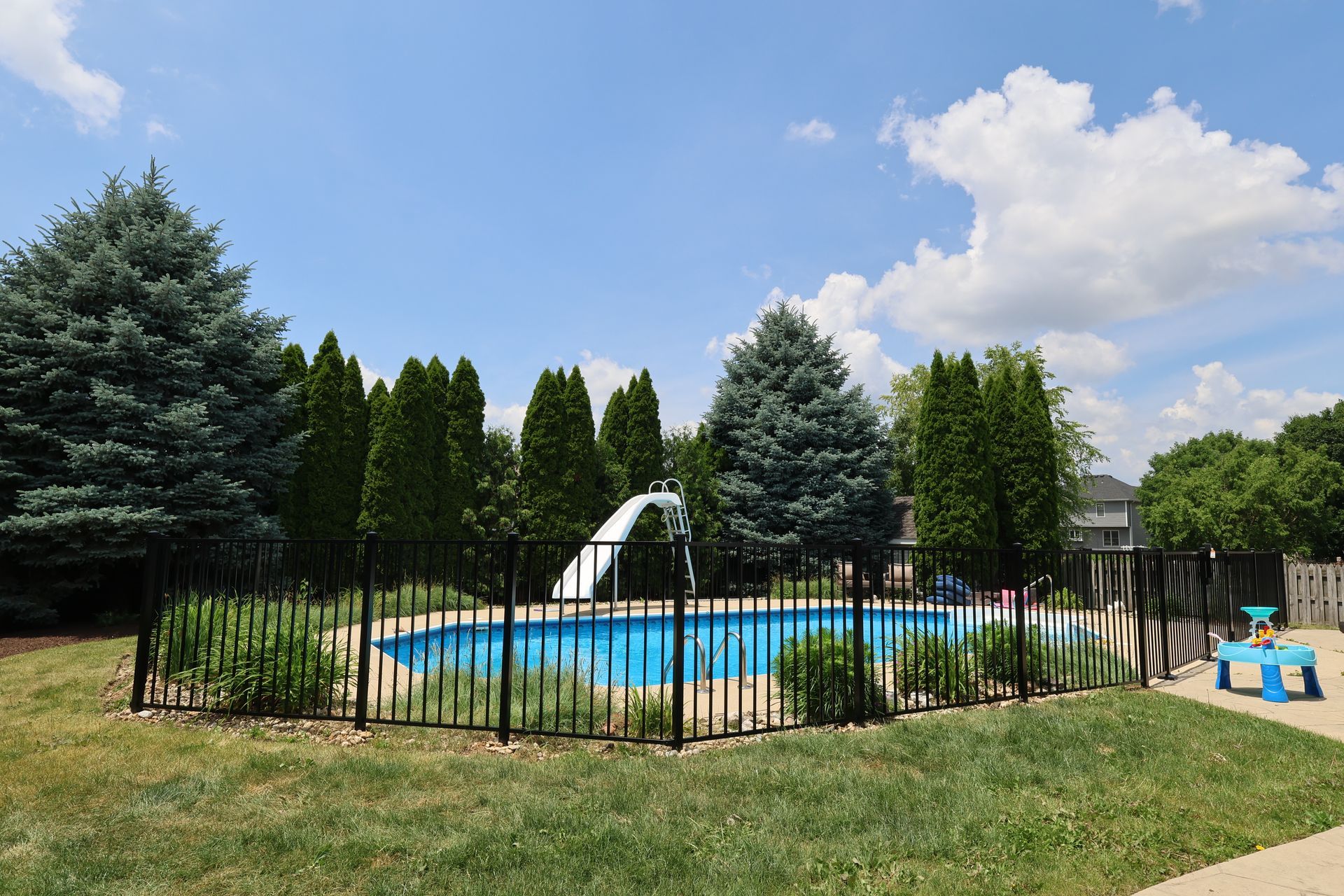 aluminum fence installation Illinois