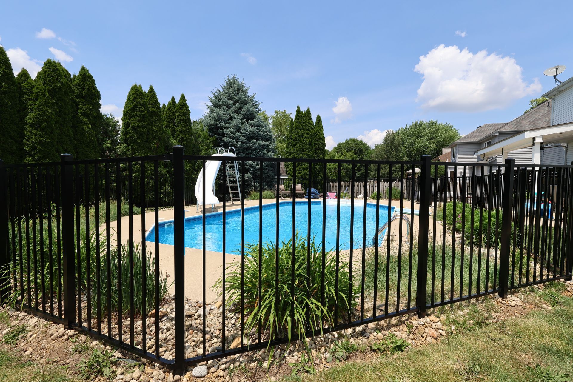 aluminum fence installation Illinois