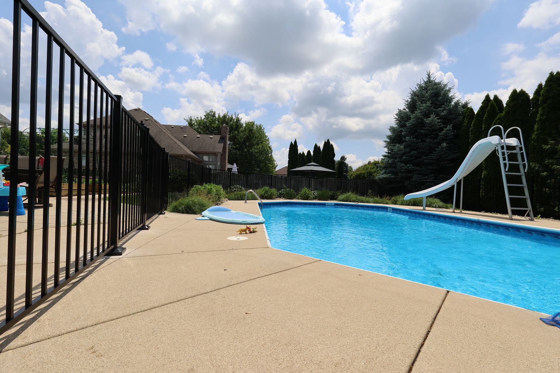 aluminum fence installation Illinois