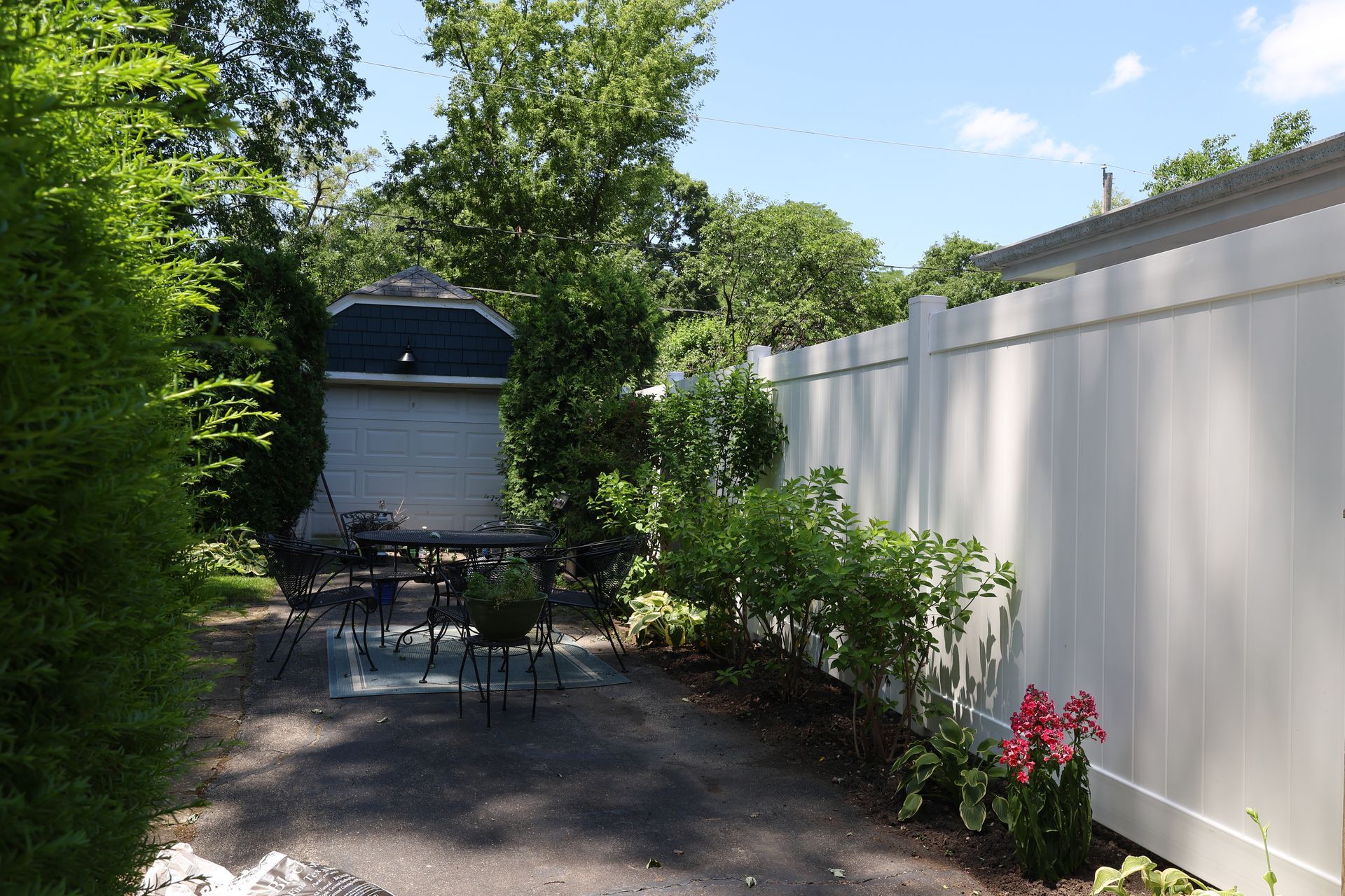 vinyl fence installation Illinois