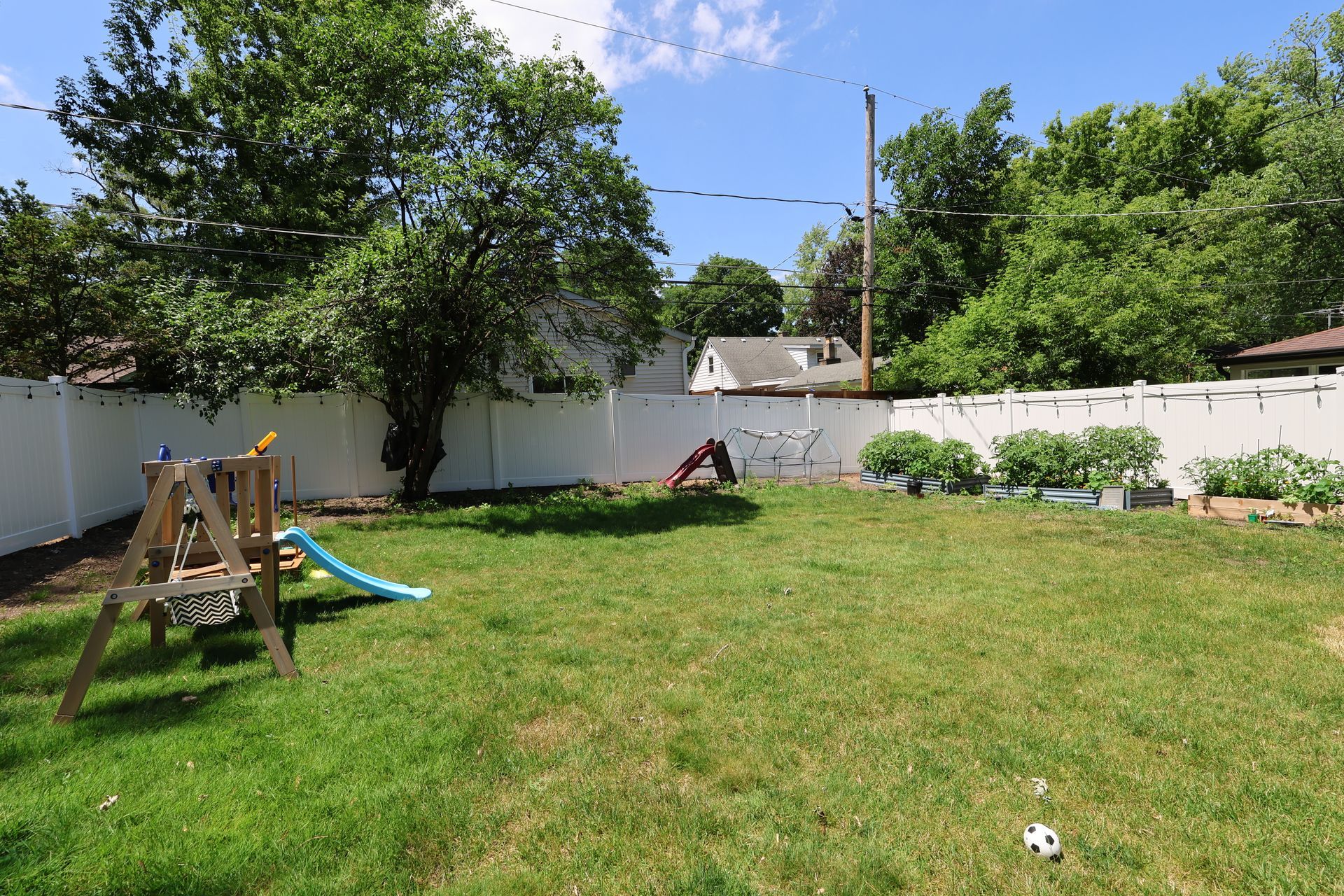 vinyl fence installation Illinois