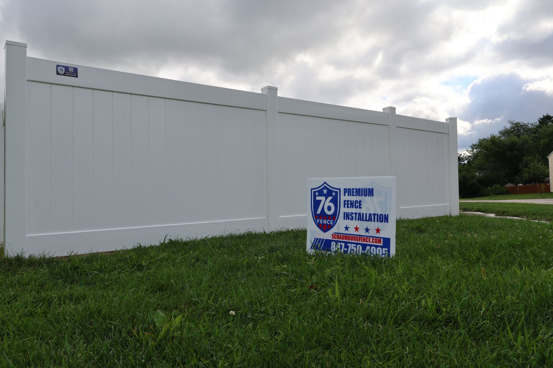vinyl privacy fence installation Illinois