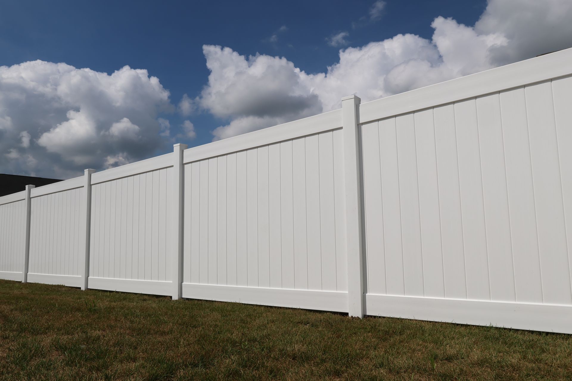 vinyl fence installation Illinois