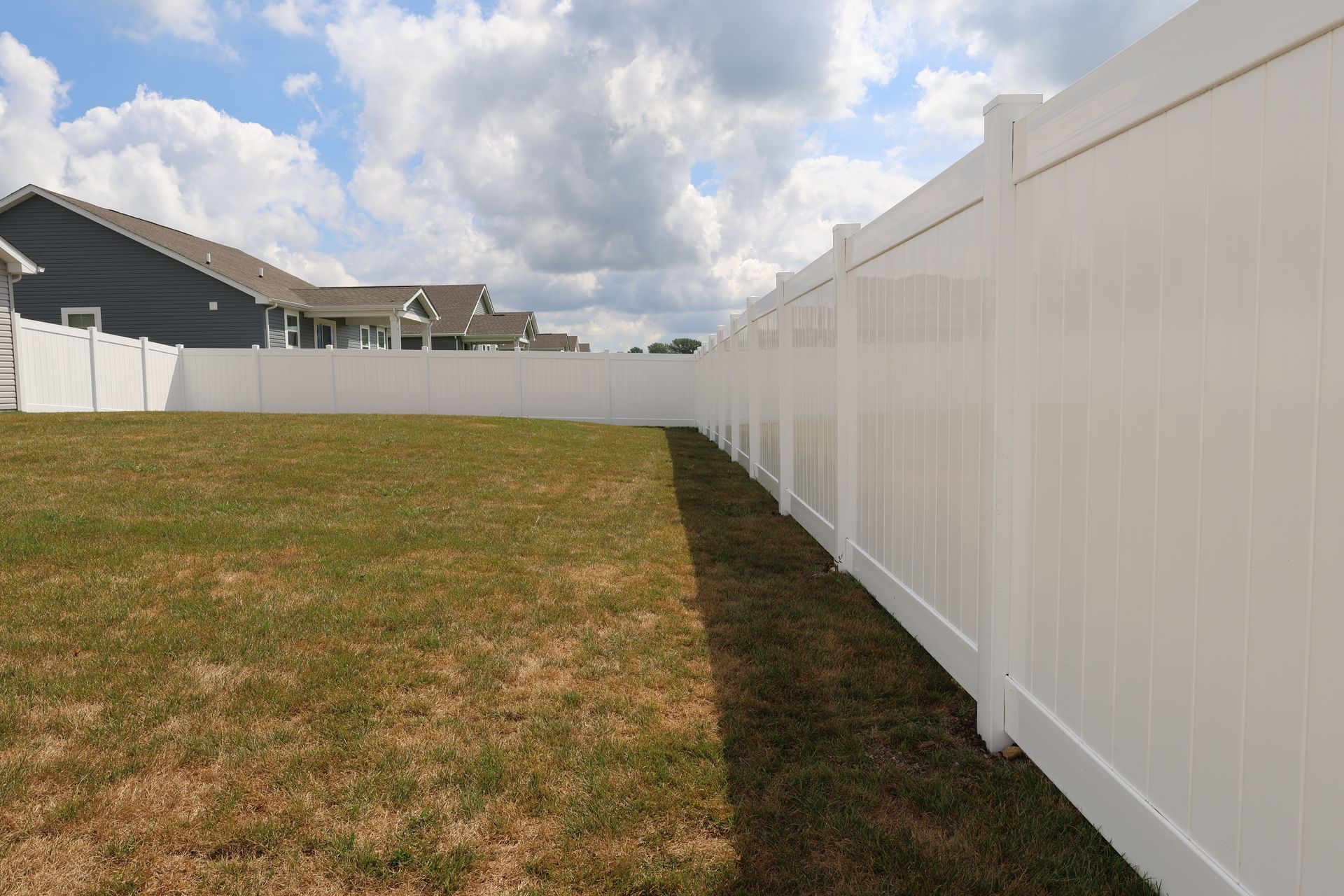 vinyl fence installation Illinois