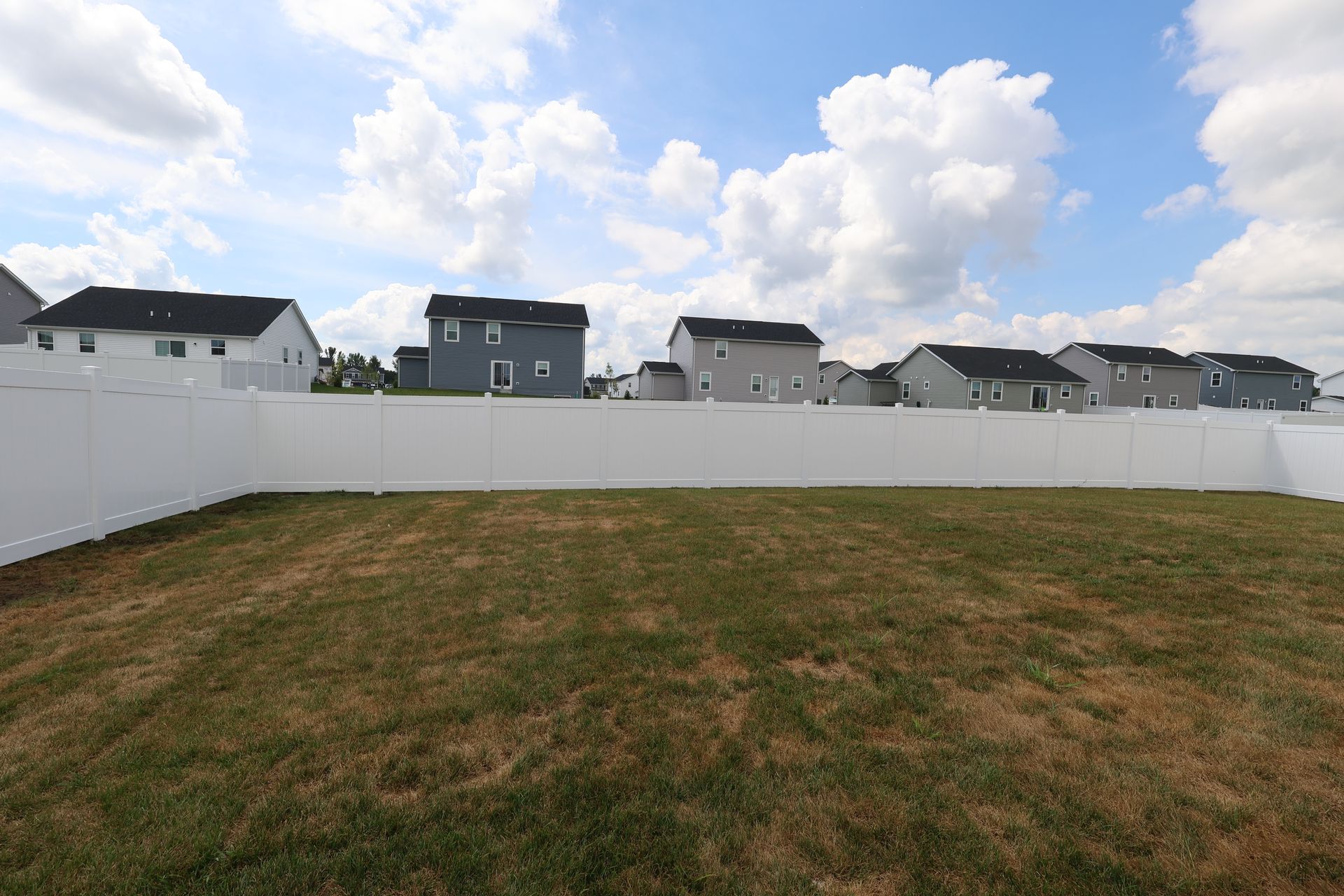 vinyl fence installation Illinois