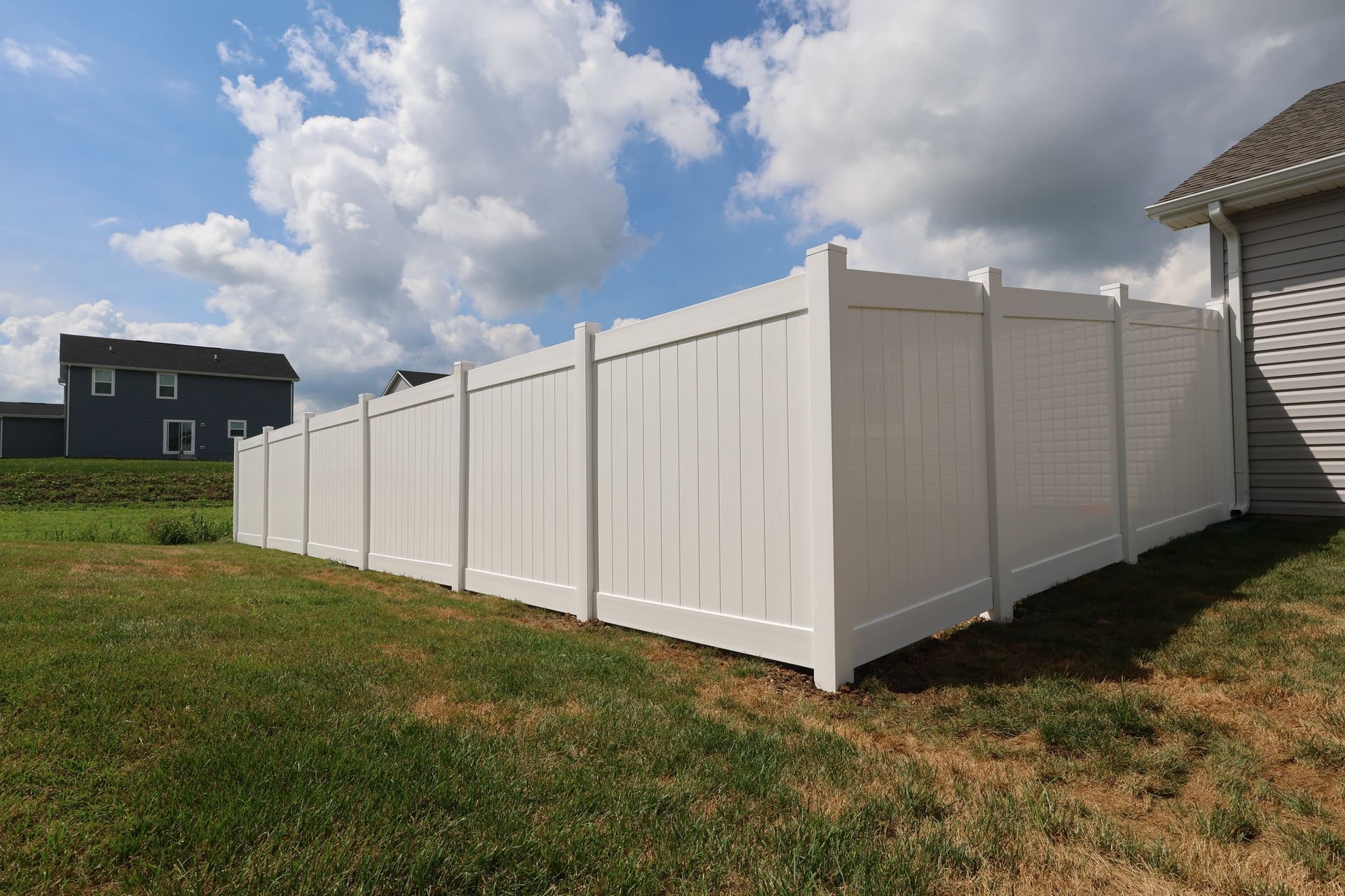 vinyl fence installation Illinois