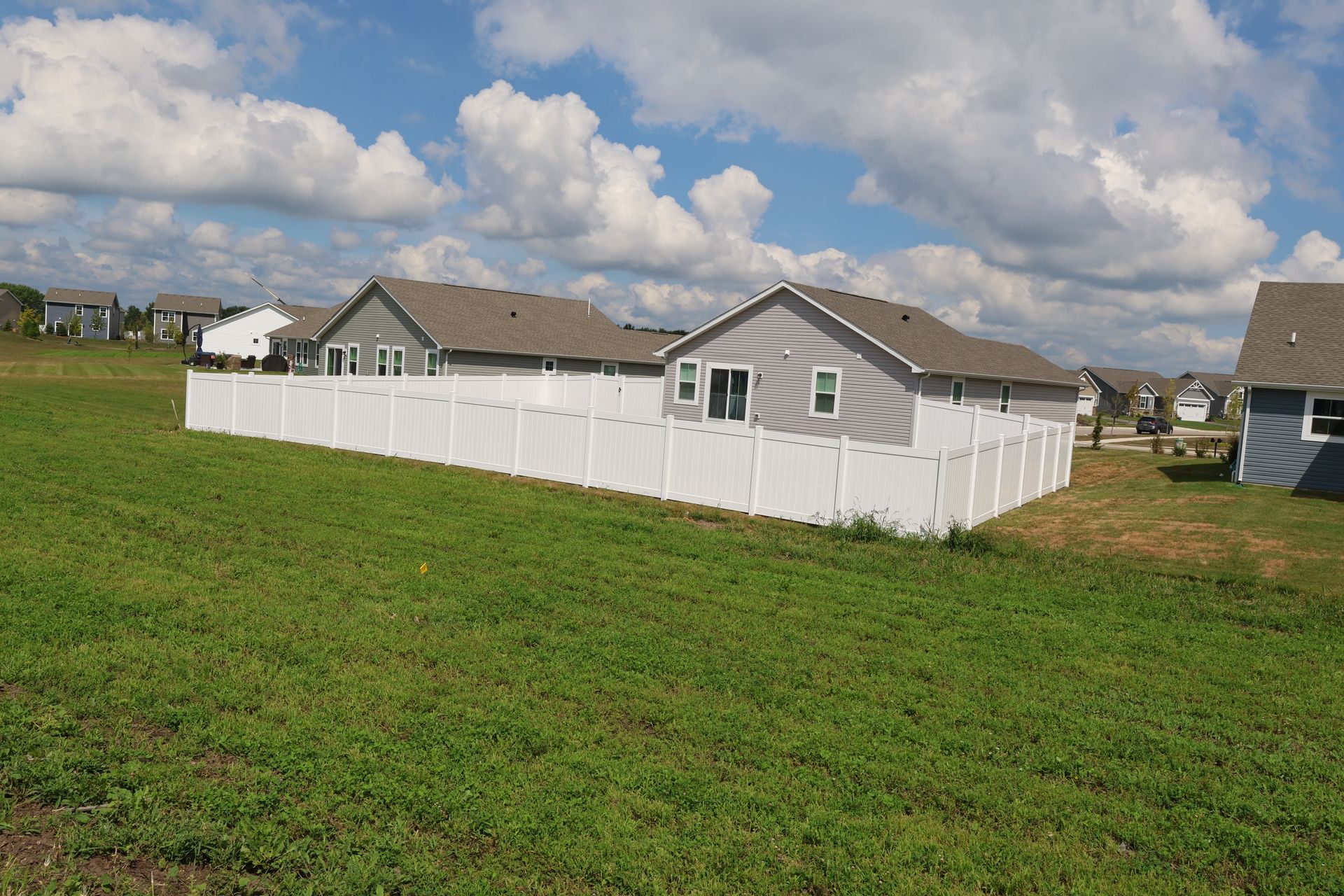 vinyl fence installation Illinois