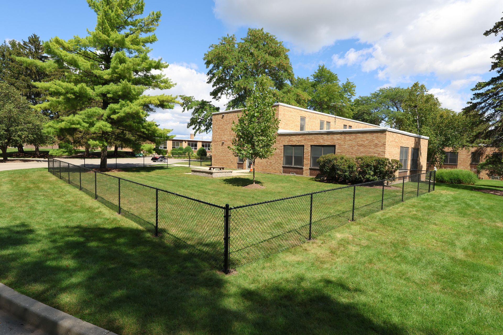 chain link fence installation Illinois