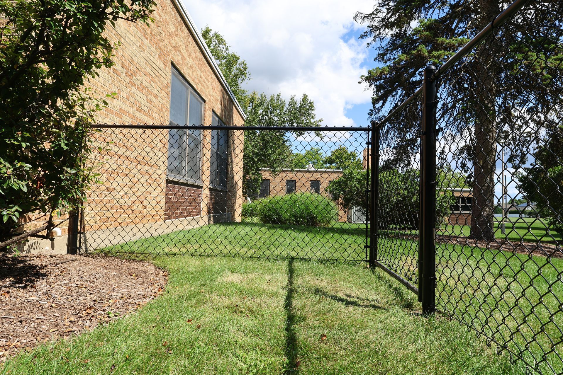 chain link fence installation Illinois