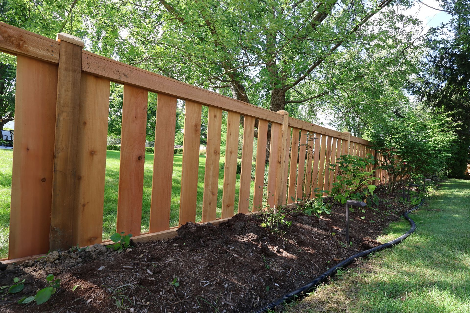cedar fence installation Illinois