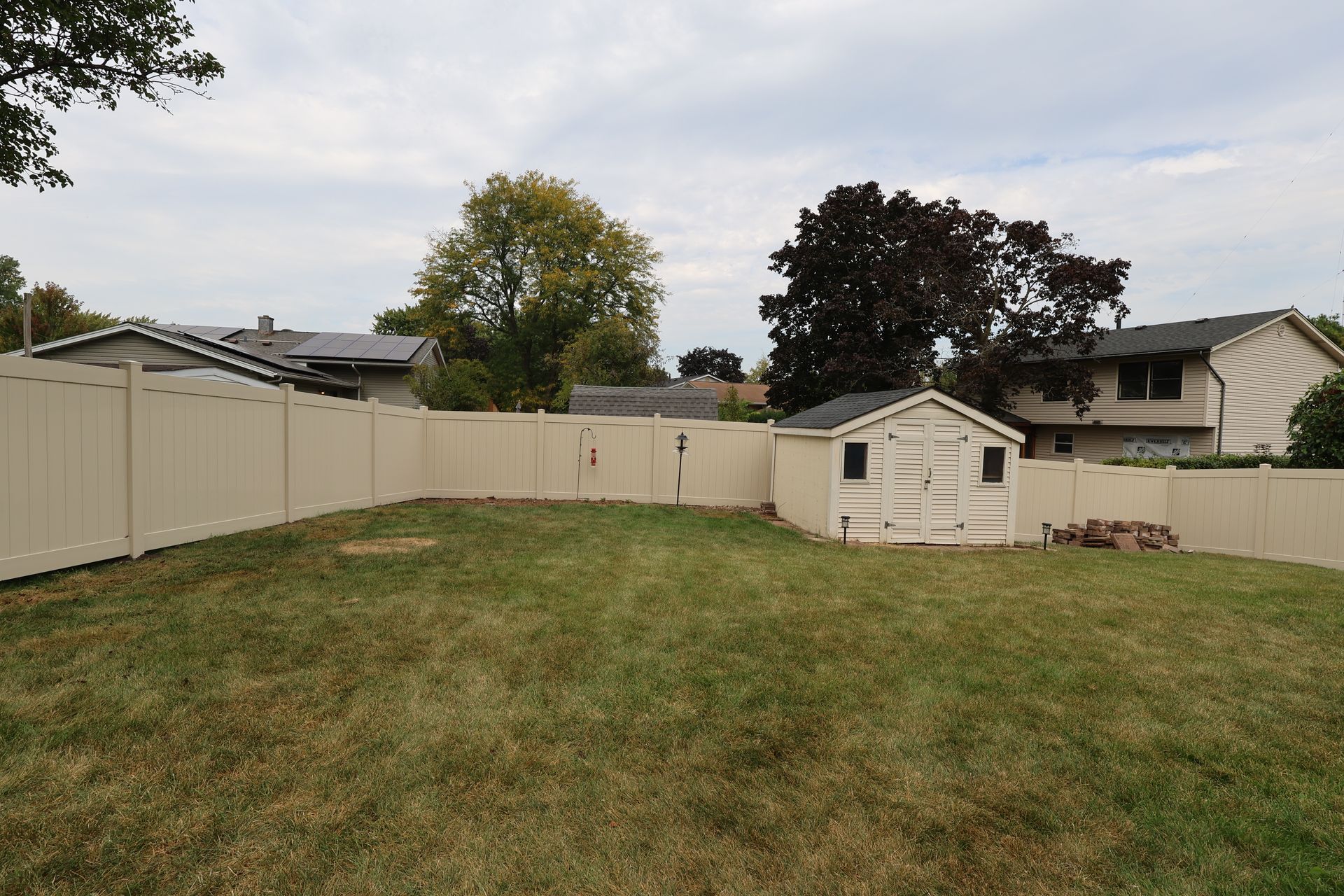 vinyl fence installation Illinois