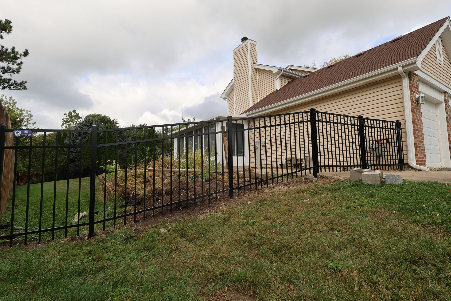 aluminum fence installation Illinois
