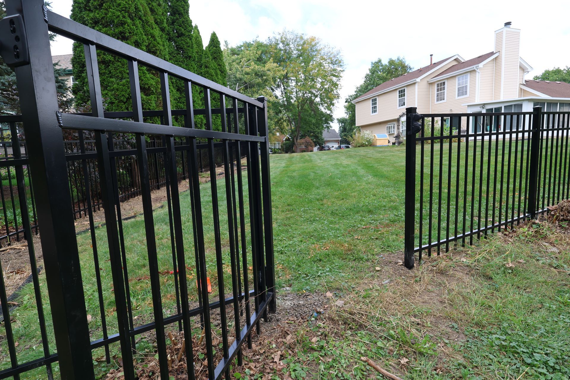 aluminum fence installation Illinois