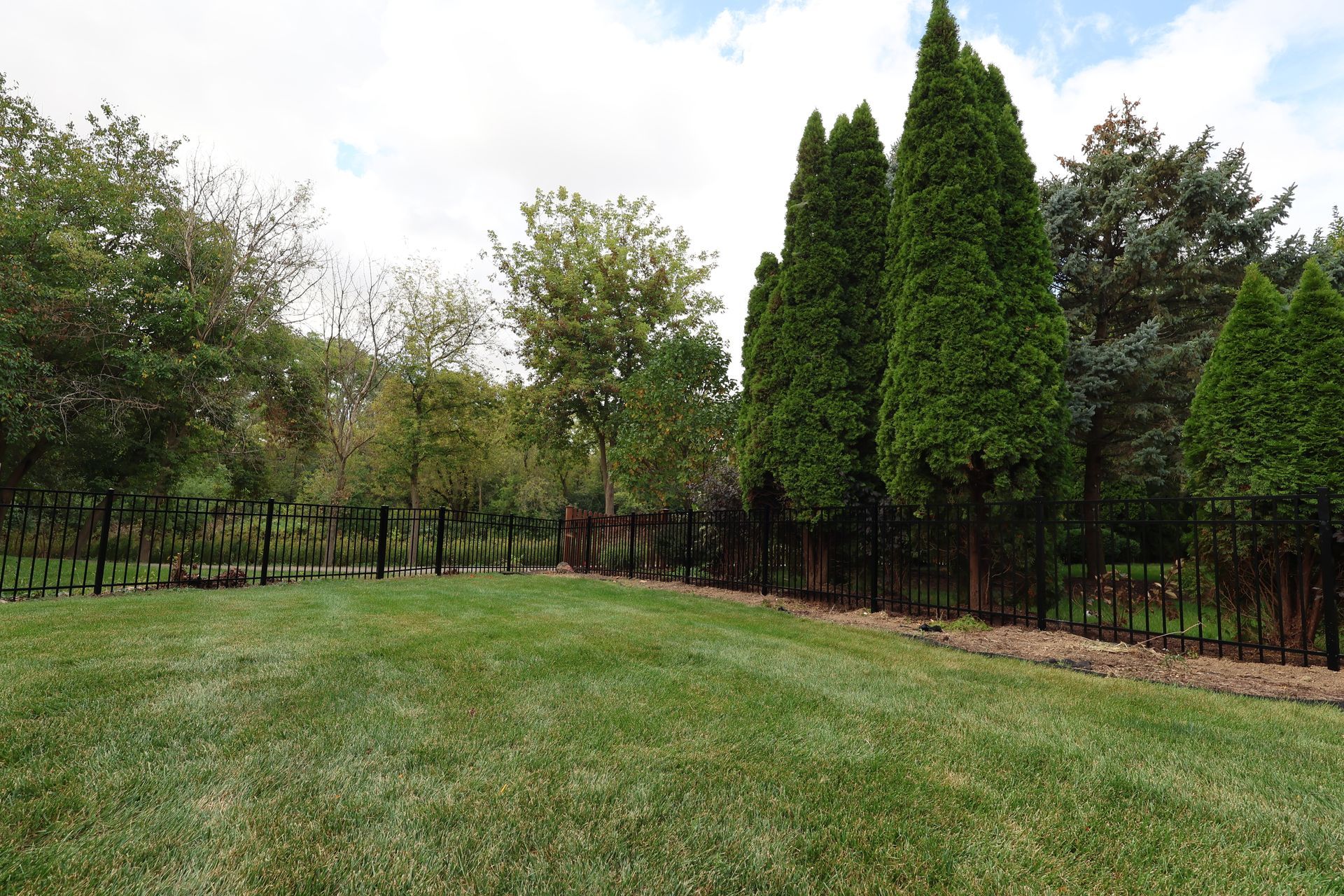 aluminum fence installation Illinois