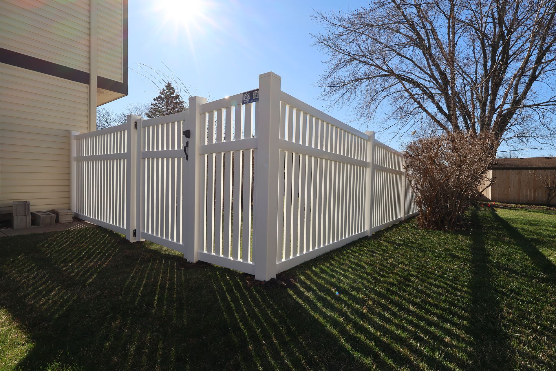 vinyl fence installation Illinois