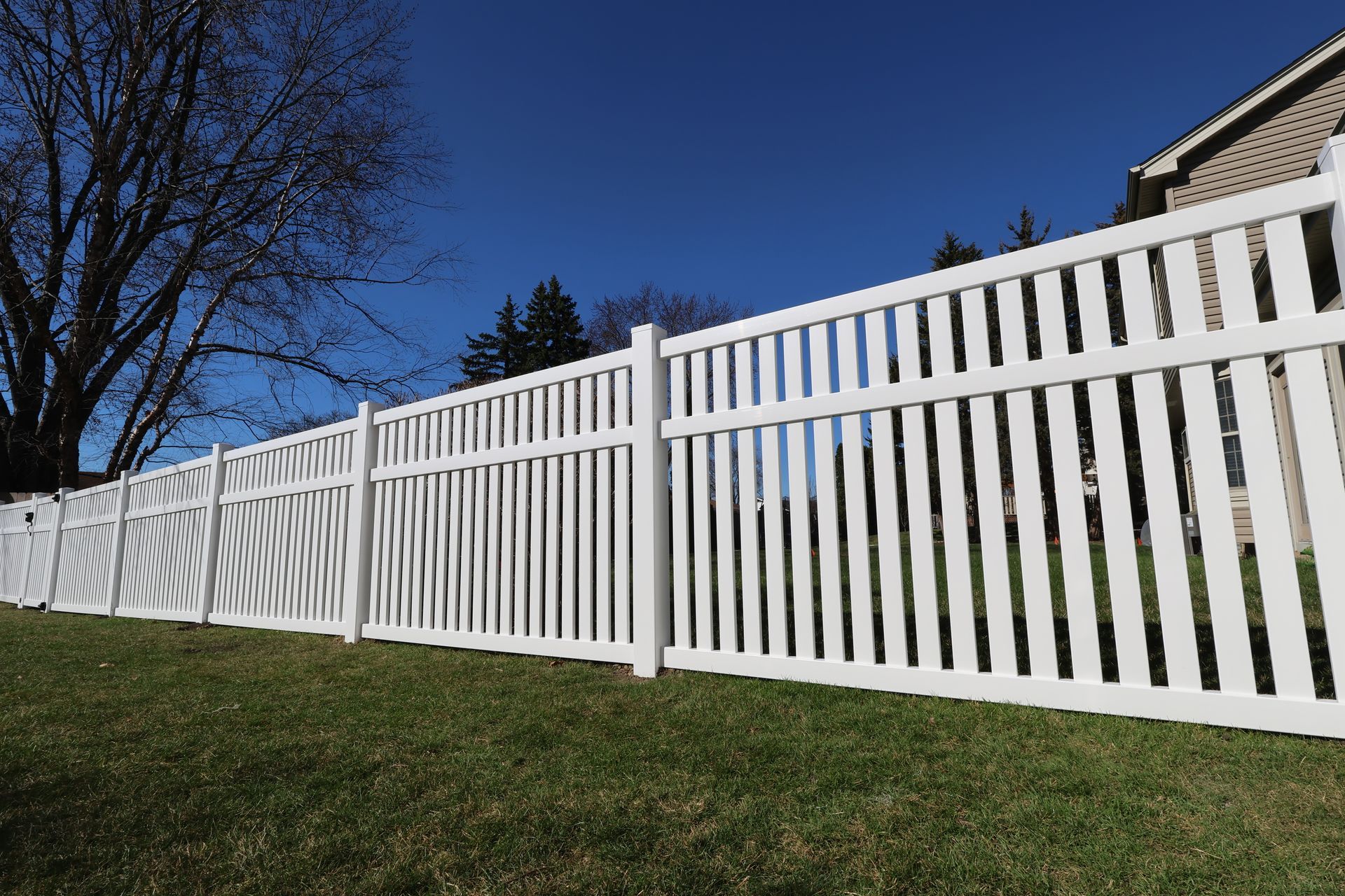 vinyl fence installation Illinois