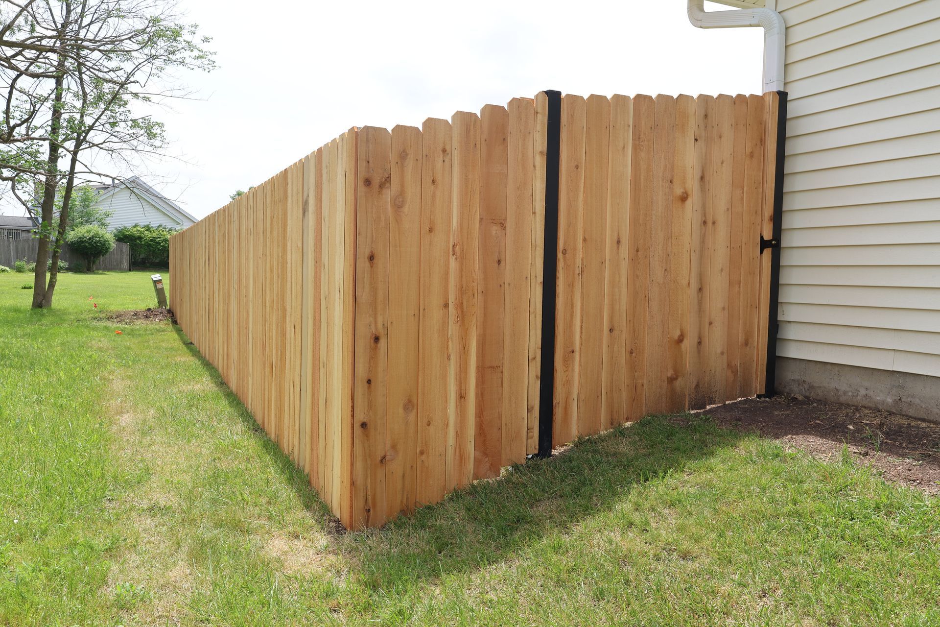 cedar fence installation Illinois