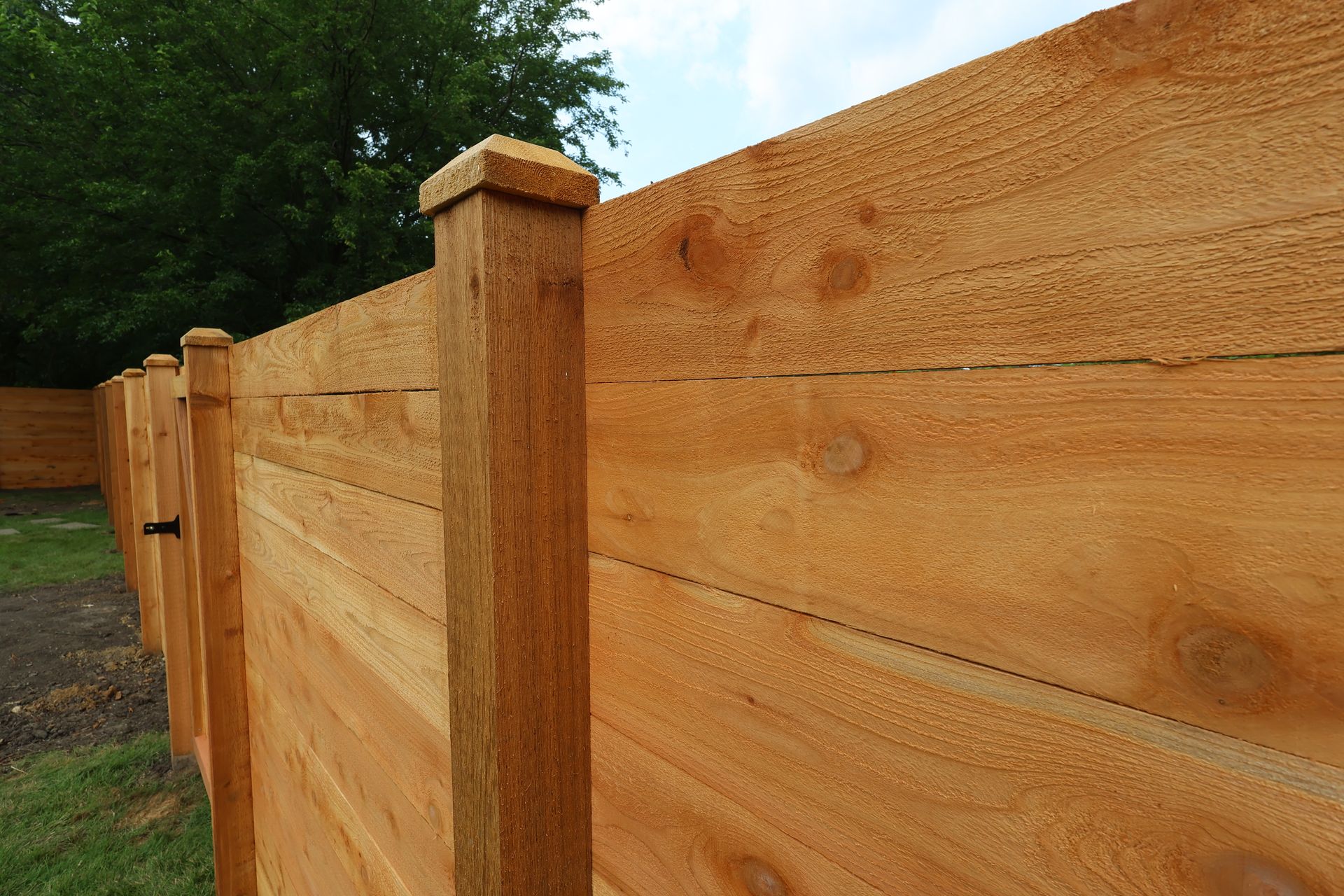 cedar fence installation Illinois