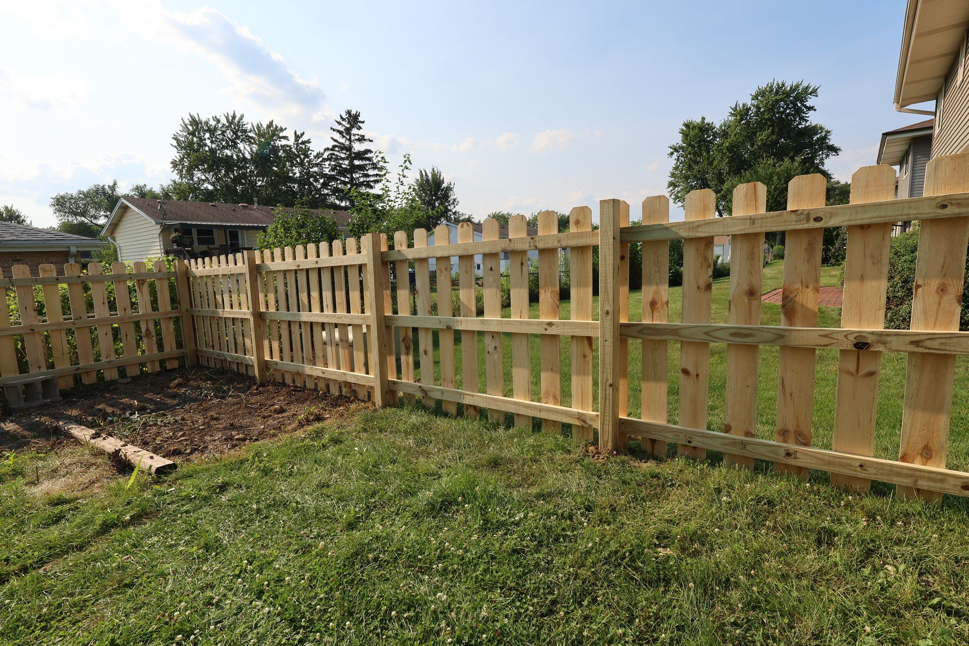 wood fence installation Illinois