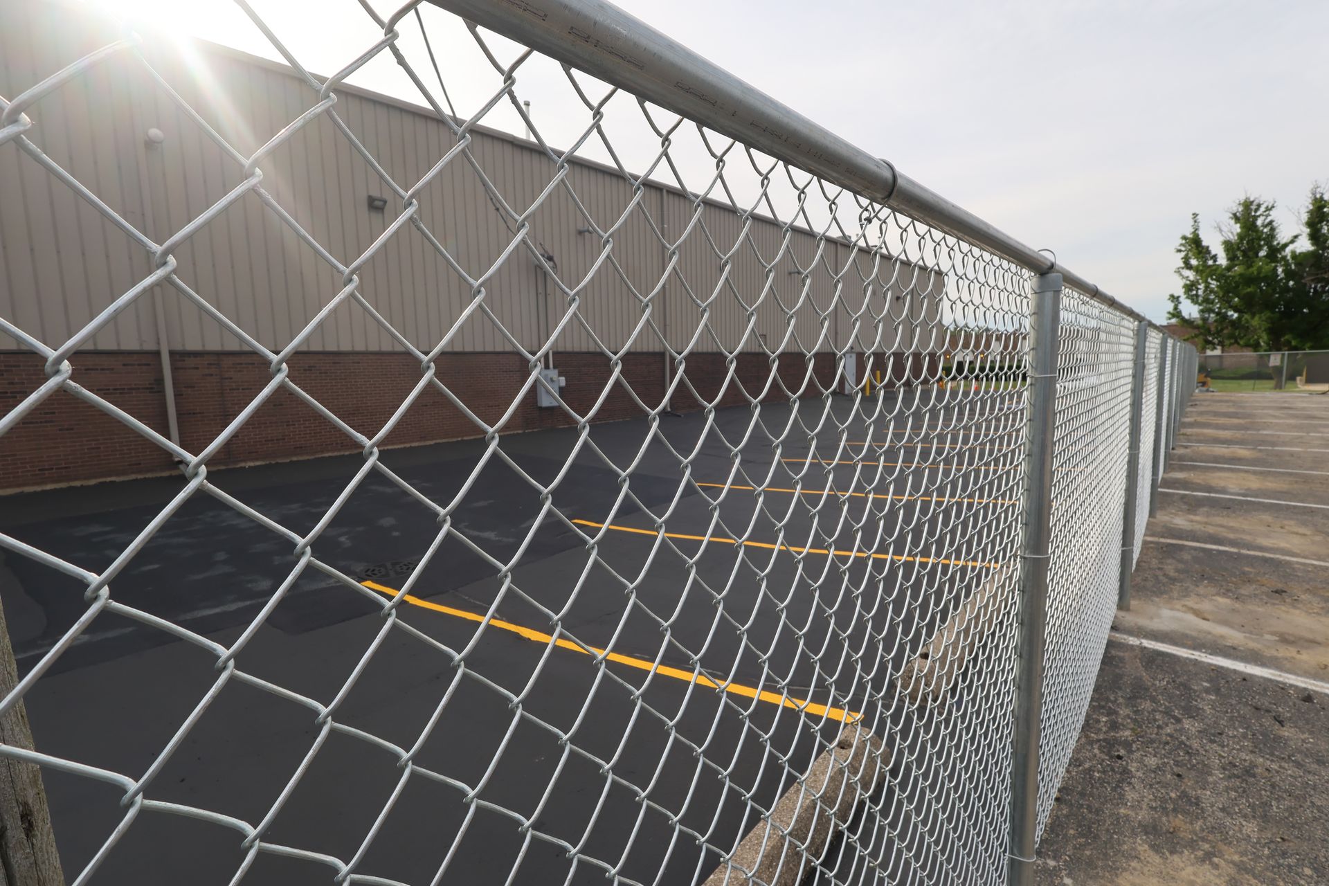 chain link fence installation Illinois