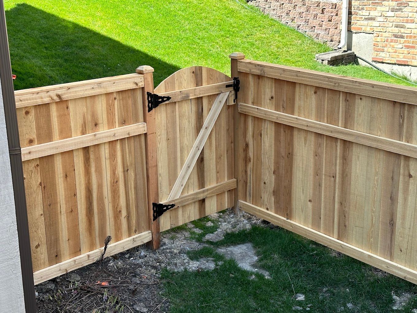cedar fence company illinois